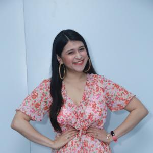 Mannara Chopra Latest Sizzling Stills