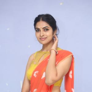 Divi Vadthya Latest Photos