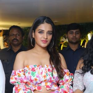 Nidhi Agerwal Latest Photos