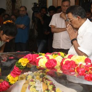 Celebs Condolences to K Vishwanath Garu