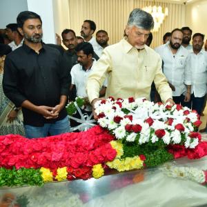 Celebs Pay Homage to Nandamuri Tarakaratna