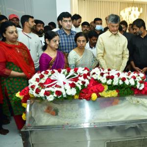 Celebs Pay Homage to Nandamuri Tarakaratna