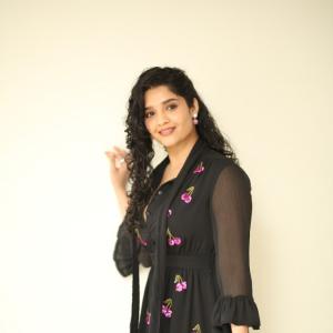 Ritika Singh Latest Photoshoot