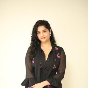 Ritika Singh Latest Photoshoot