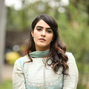 Kavya Thapar Latest Photos