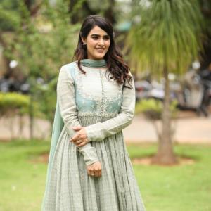 Kavya Thapar Latest Photos