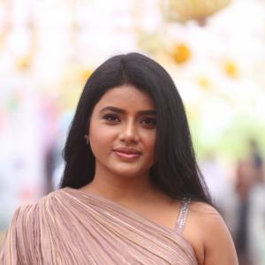 Soumya Reddy Latest Photos