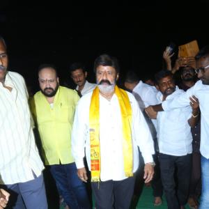 Jr Ntr and Balakrishna Visits NTR Ghat