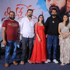 Natho Nenu Movie First Look Launch