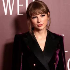 Taylor Swift endorses Kamala Harris for president in post signed ‘childless cat lady’