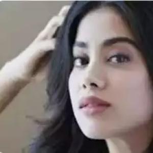 Throwback: When Janhvi Kapoor opened up on pap culture's impact on her school life