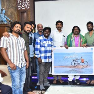 Amberpet Shankaranna Launched Title Poster Of 'Pranaya Godari'