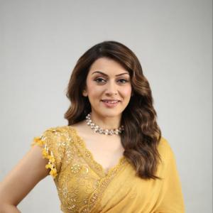 I am a fighter in 'My Name Is Shruthi': Hansika Motwani