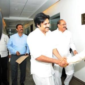 Pawan Kalyan's meeting with Chandrababu goes on for 3 hours