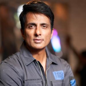 Actor & Philanthropist Sonu Sood Saved 10,117 People In A Year