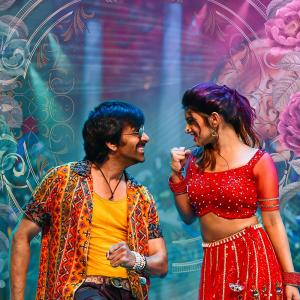 Lyrical Video Of Dandakadiyal Song From Ravi Teja’s "DHAMAKA" Movie Is Released