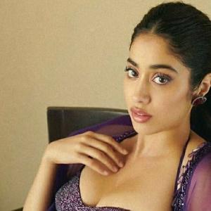 Pic Talk: Janhvi Kapoor goes super bold