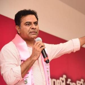 BRS MLAs List: KTR passes strict comments