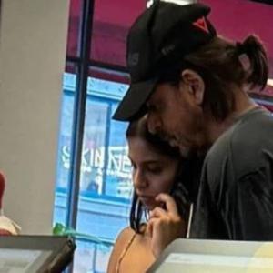 Shah Rukh Khan goes shopping with daughter Suhana in New York, pics go vira